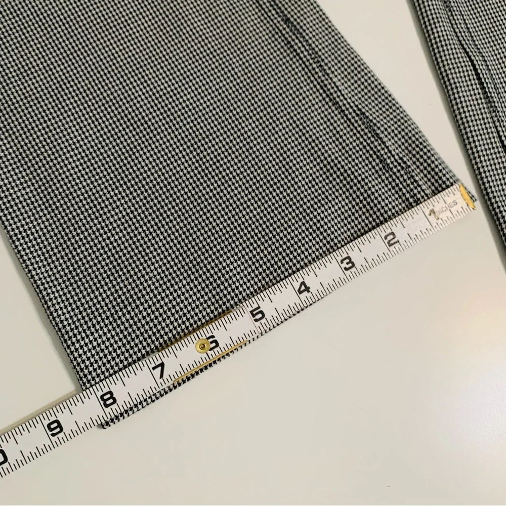 Banana Republic Women’s Houndstooth Sloan Pants Size 6 Black and White